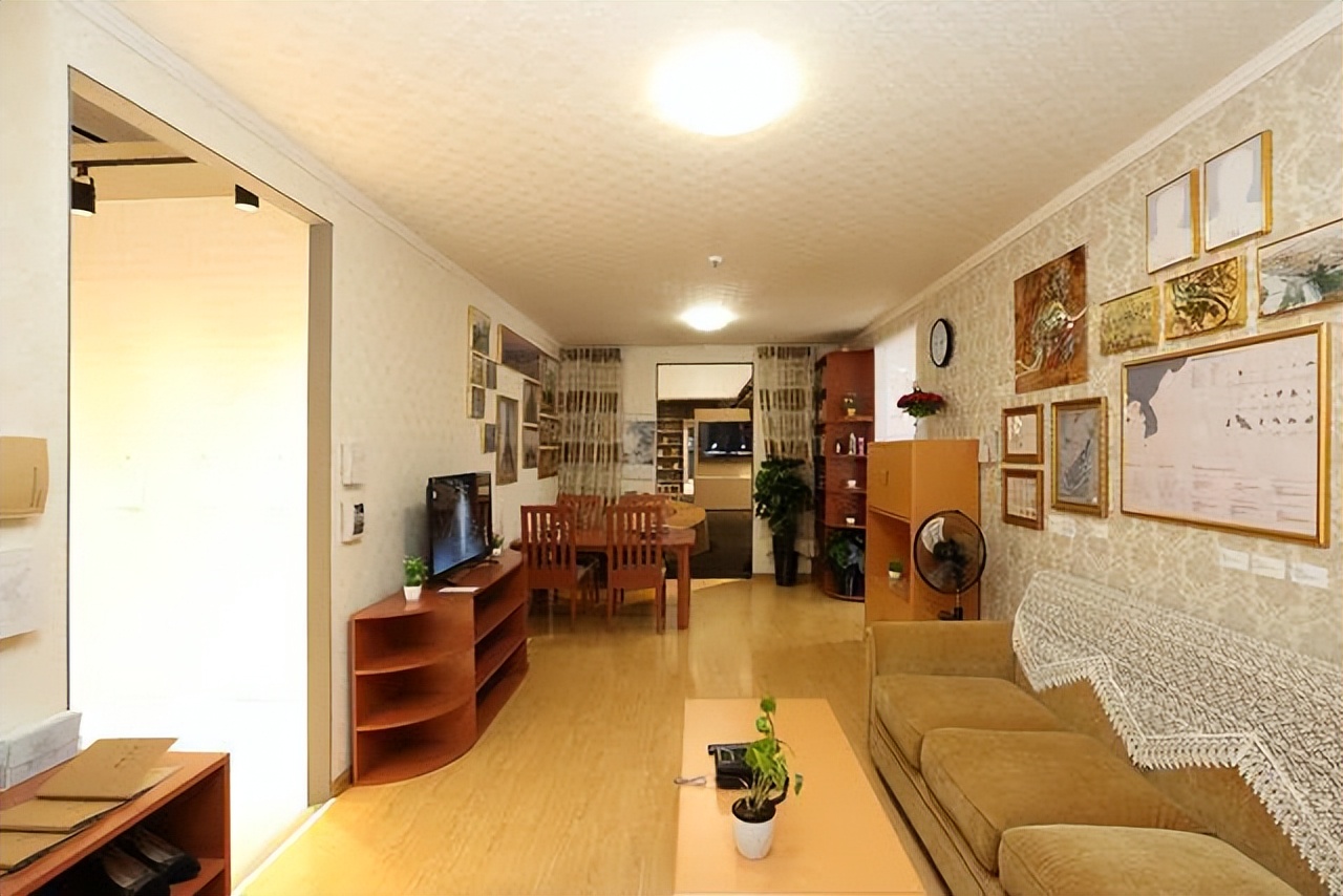 朝鲜大学教授住在哪里,央视记者探访朝鲜教授住宅