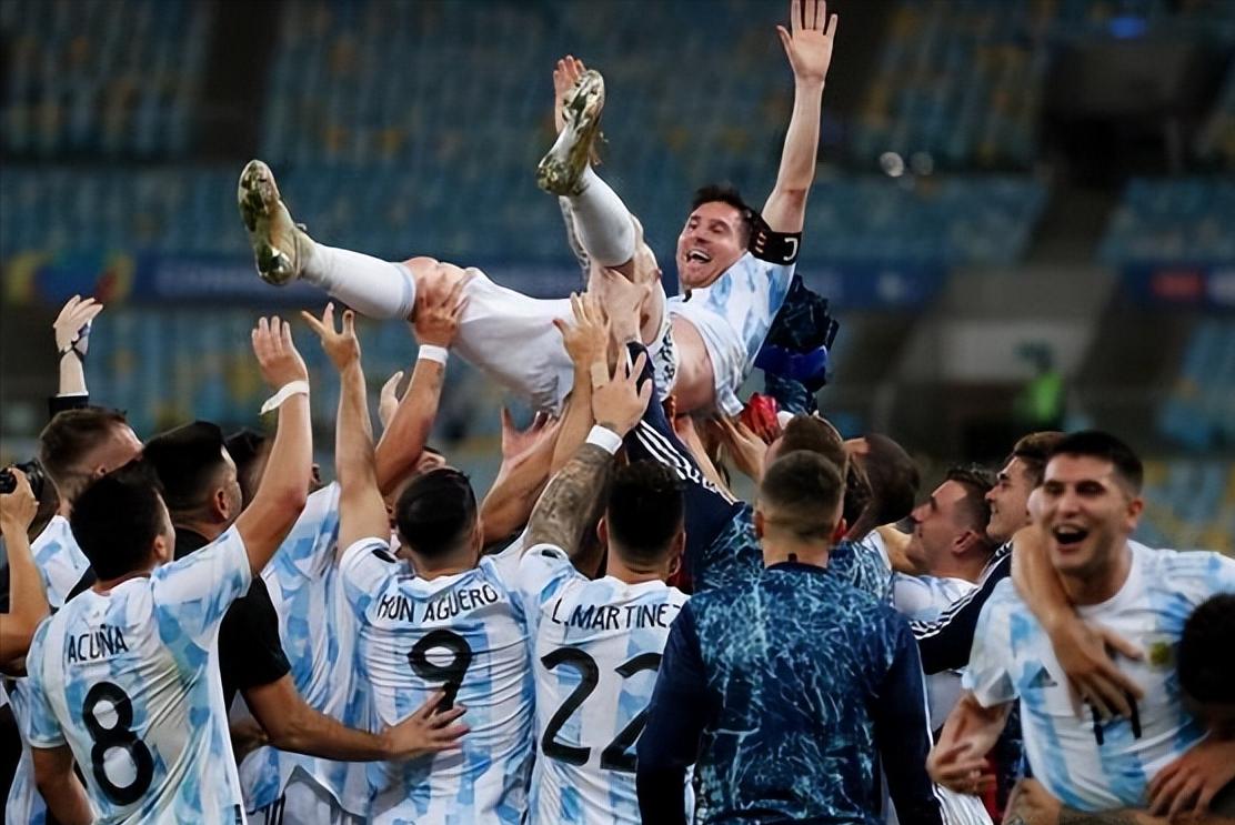 内马尔加盟大巴黎的恩怨情仇,内马尔带领大巴黎