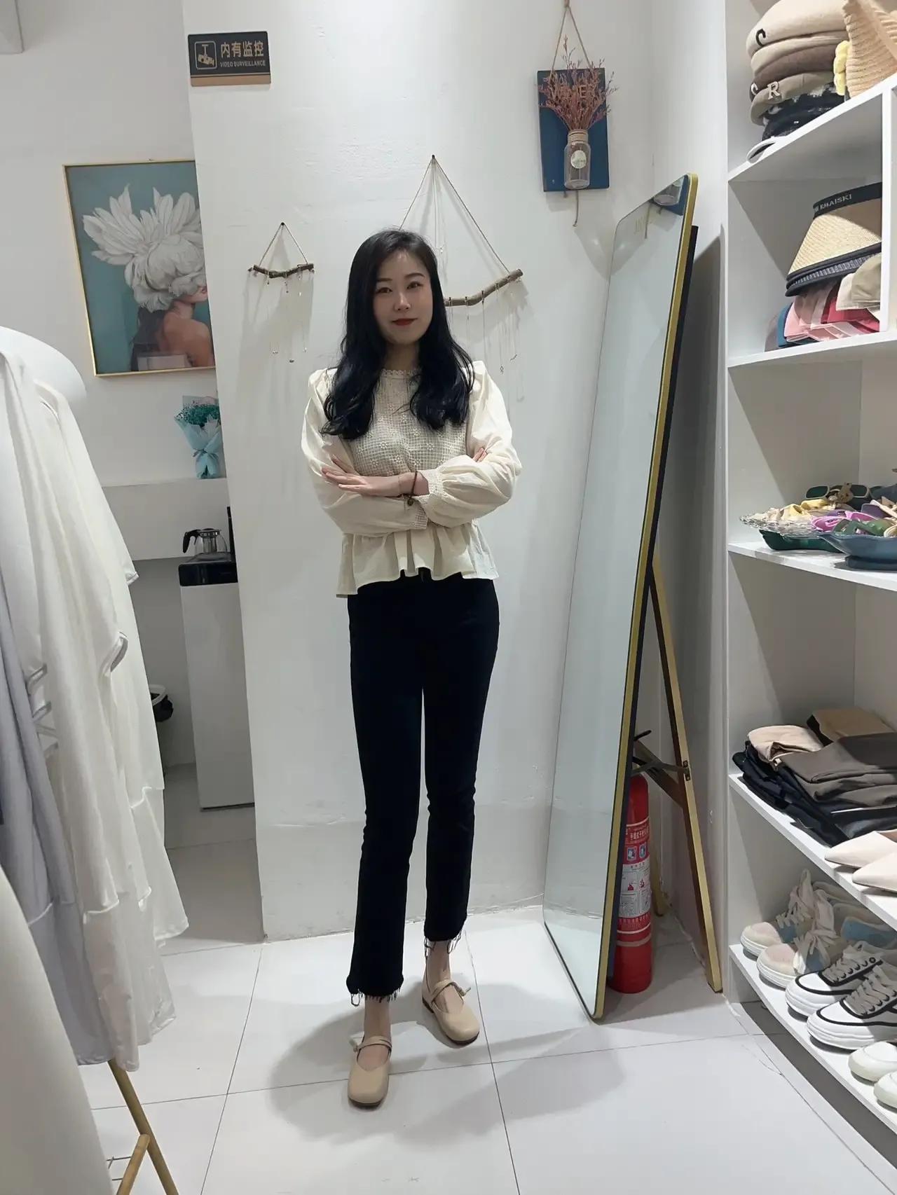 150小个子紧身裤加绒修身,好身材高颜值女人清纯穿搭