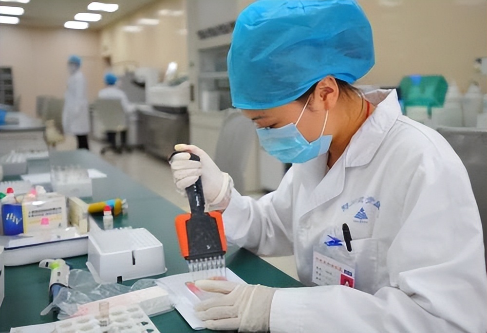 最值得考的三个医药专业,成人大专报考医学类专业哪个好考