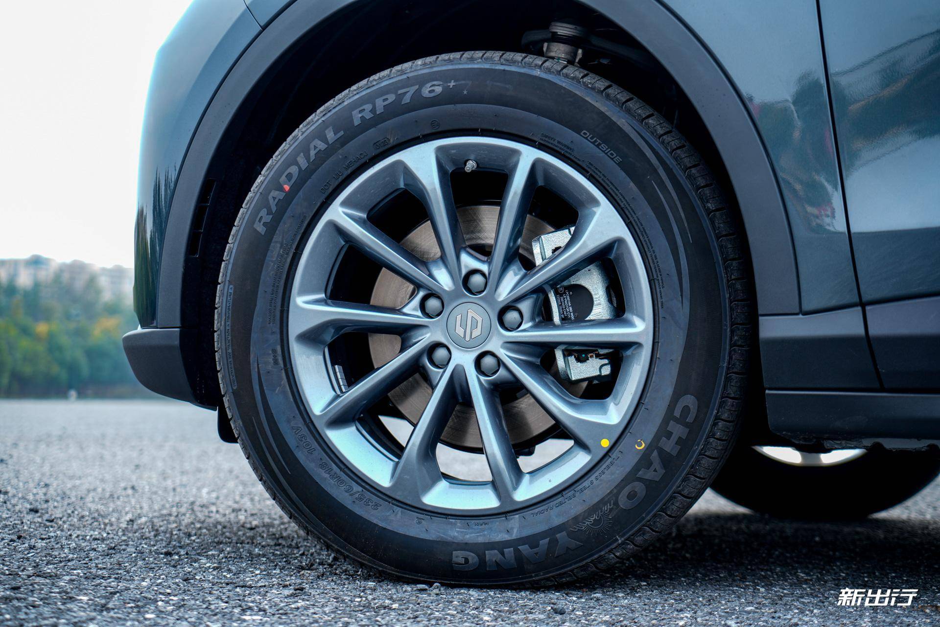 15万的中型SUV体验如何？静态实拍零跑23款C11