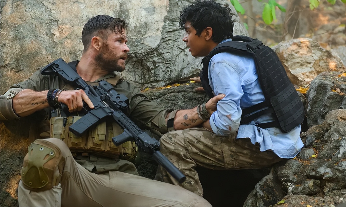 满屏肉搏，这片儿一爽到底