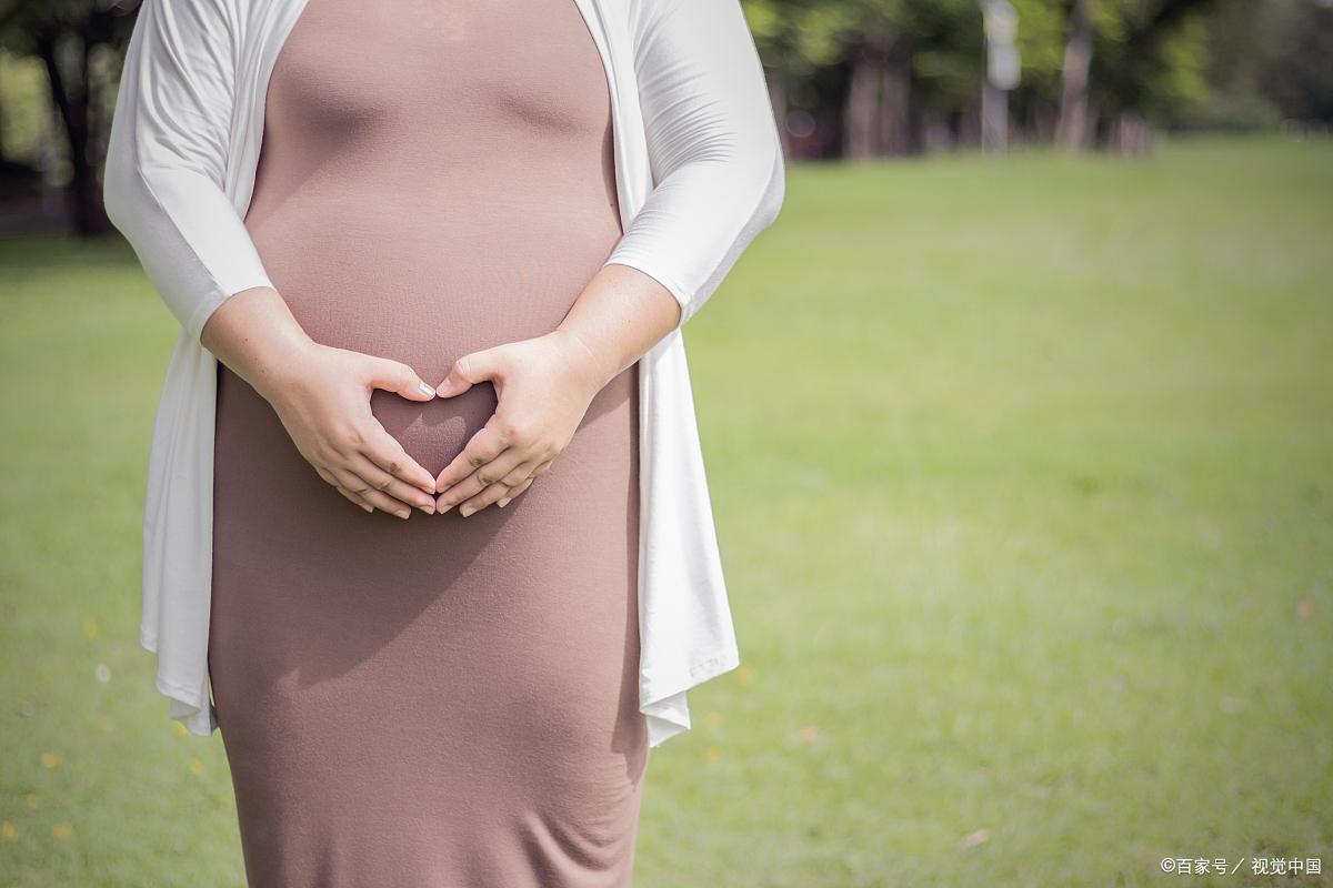 婆婆忙游山玩水，儿媳剖腹产自己坐月子，5年后中风儿媳：没义务