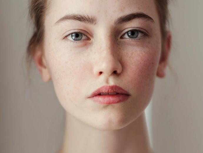 隐私部位的毛发变白，意味着体内有疾病吗？能不能刮掉？