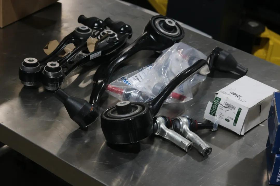 老款路虎揽胜修复,彻底翻新一辆路虎揽胜全过程