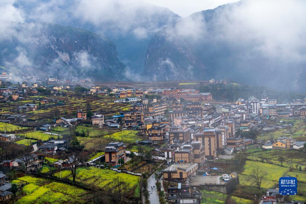 跟着这个旋律，感受有一种叫云南的生活