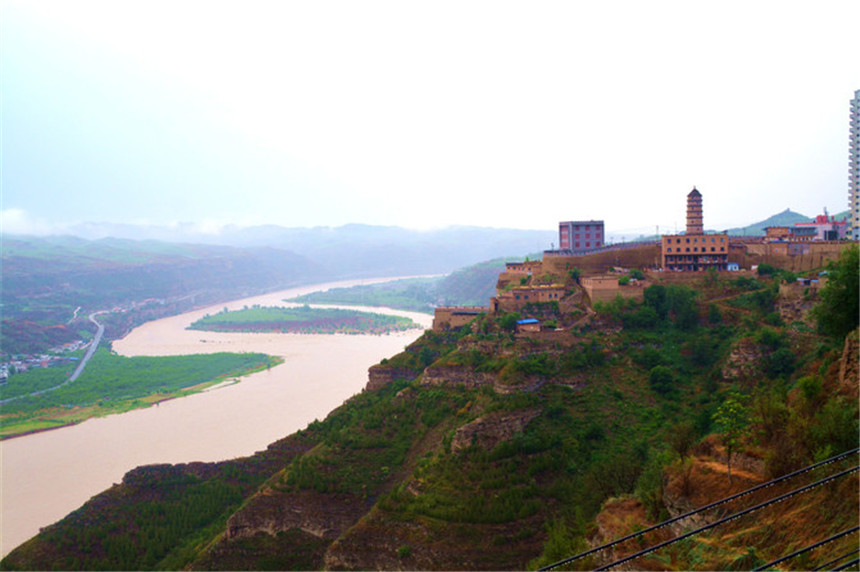 毛主席想参观佳县白云庙，李银桥强烈反对：“迷信”有啥好看的？