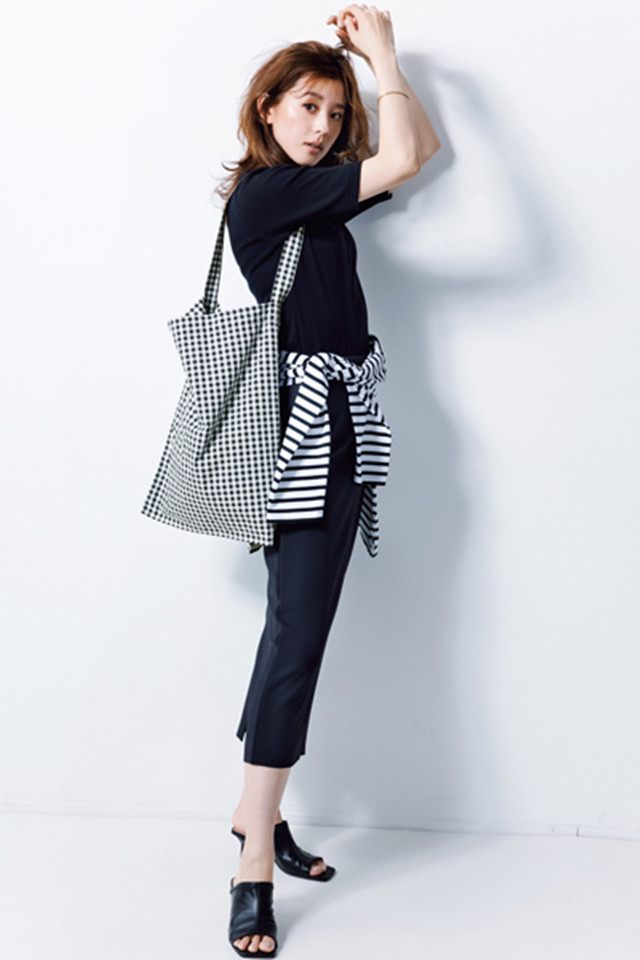 到了仲夏才发现，全身穿黑更适合，优雅冷静还不会显黑