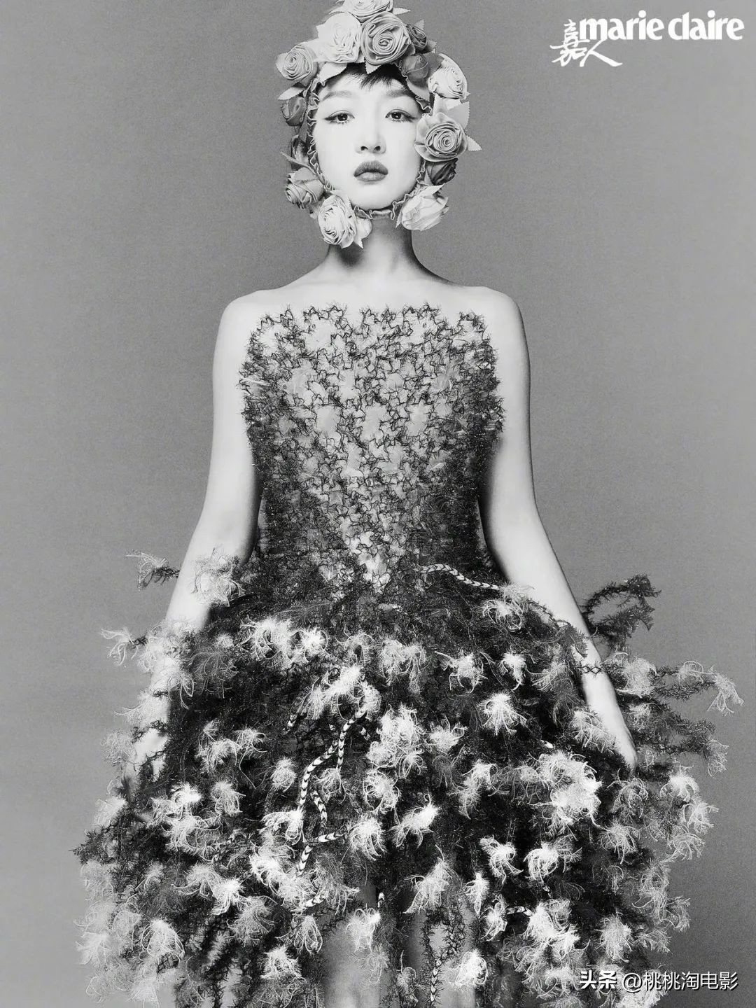 周冬雨嘉人封面生成图片,周冬雨影后图