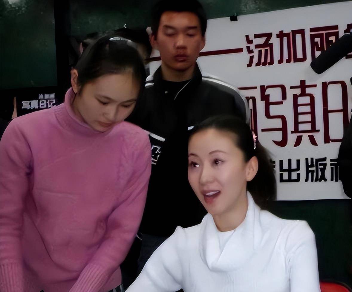 19年后再看汤加丽，为艺术献身成史上第一位人体模特，她做错了