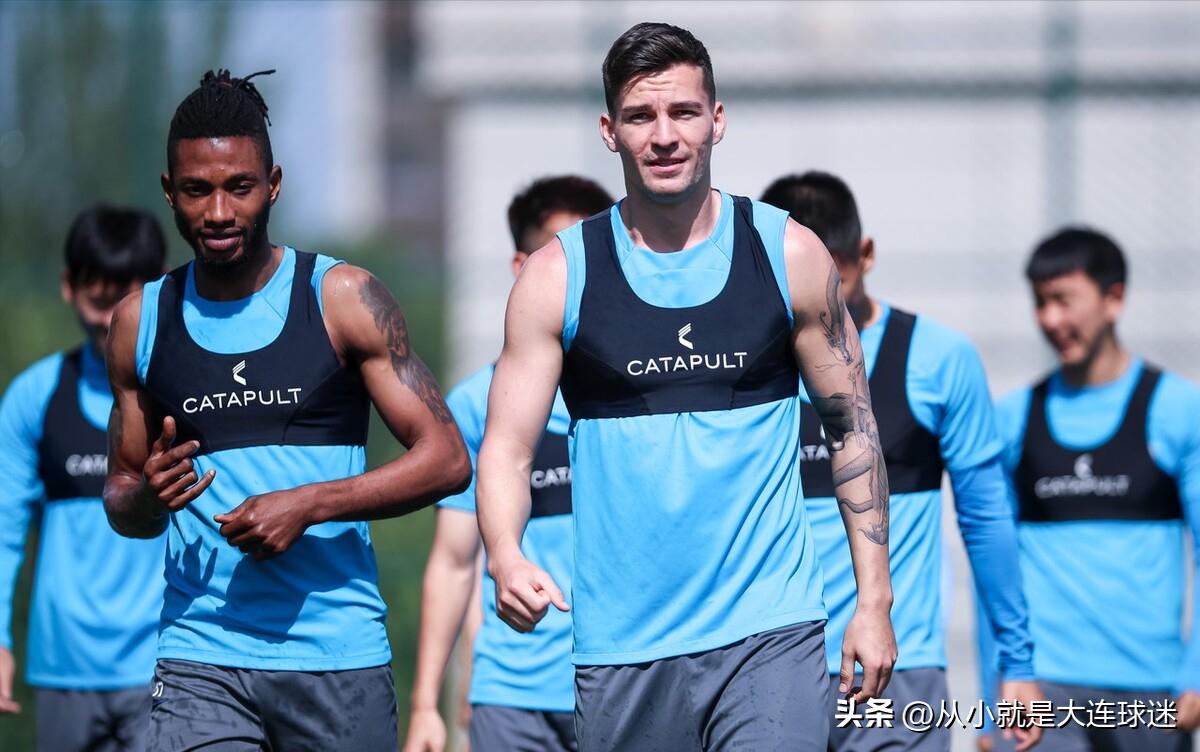 大连球员国家队,大连人队有几个大连籍球员