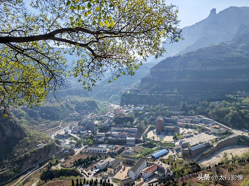 山西太行山大峡谷风景区拍照打卡,南岭太行山