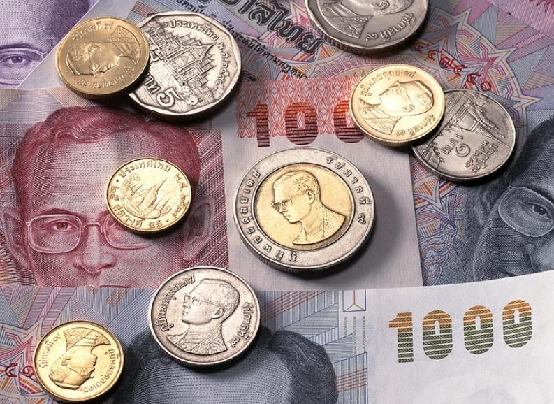 泰国富豪19岁发家致富,泰国男生卖海苔致富