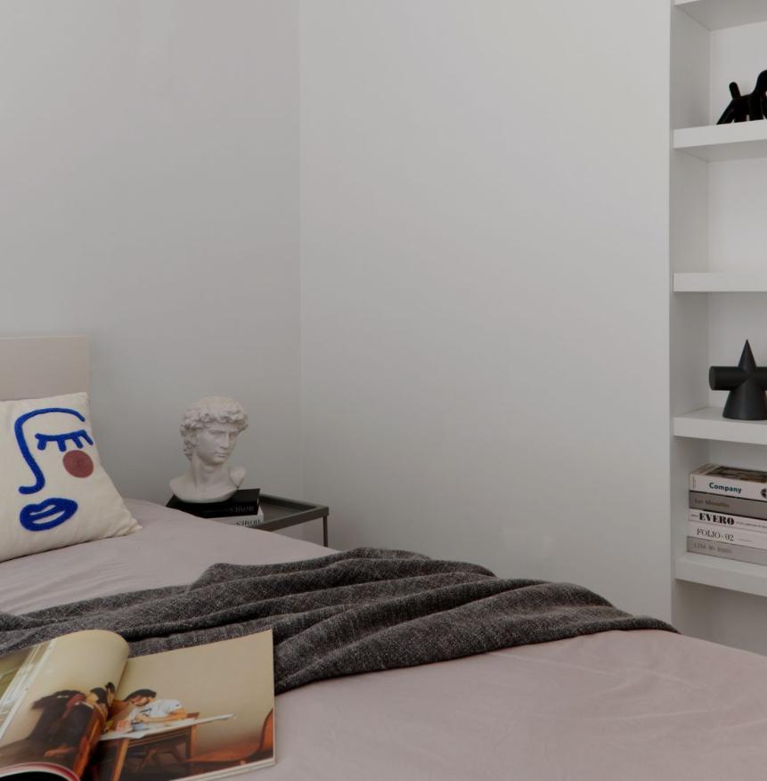 为热爱烘焙的女主人，打造对称大厨房，用清新绿色装点空间