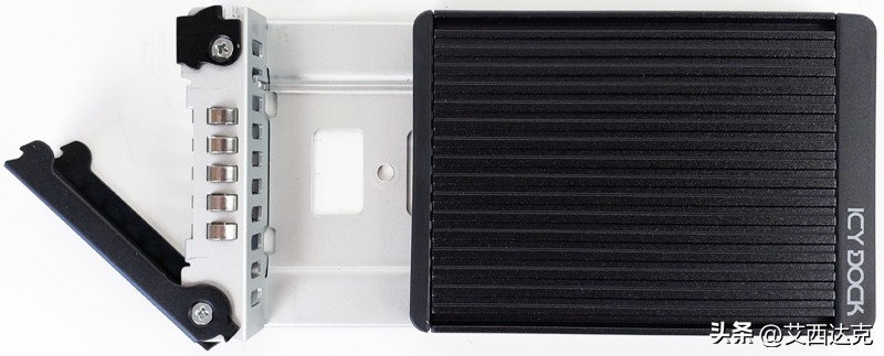 移动硬盘盒评测sata,icydock光驱位热插拔硬盘盒