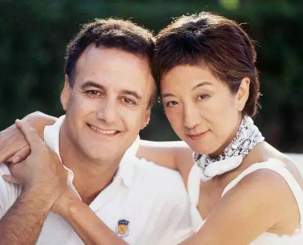 72岁王薇薇晒近照,王薇薇年轻写真照