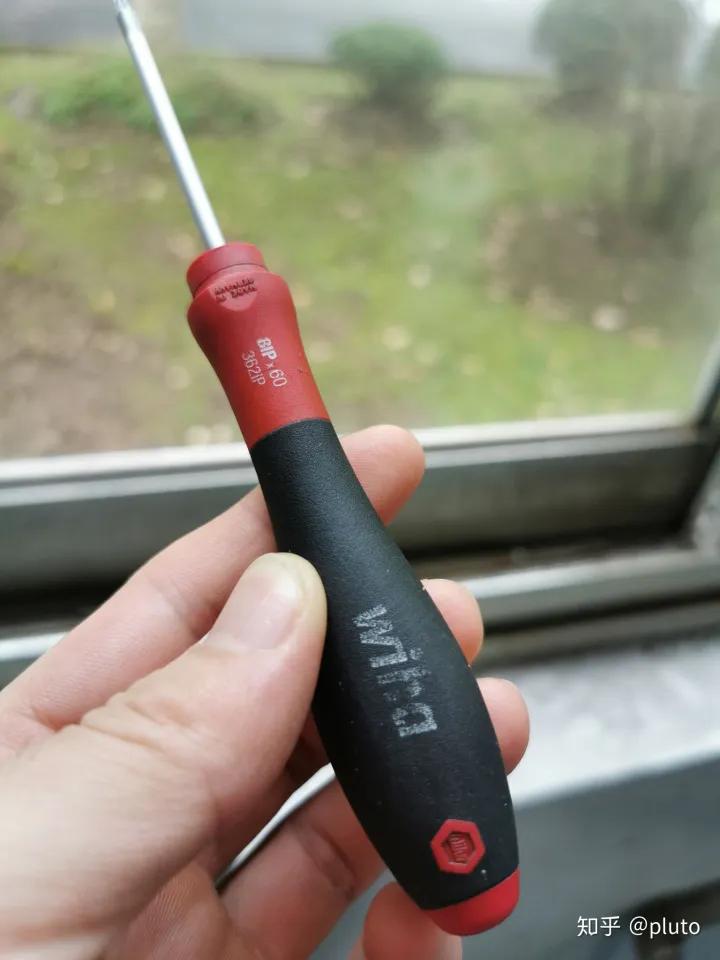 wiha电动螺丝刀对比博世go2,wihawera螺丝刀材质