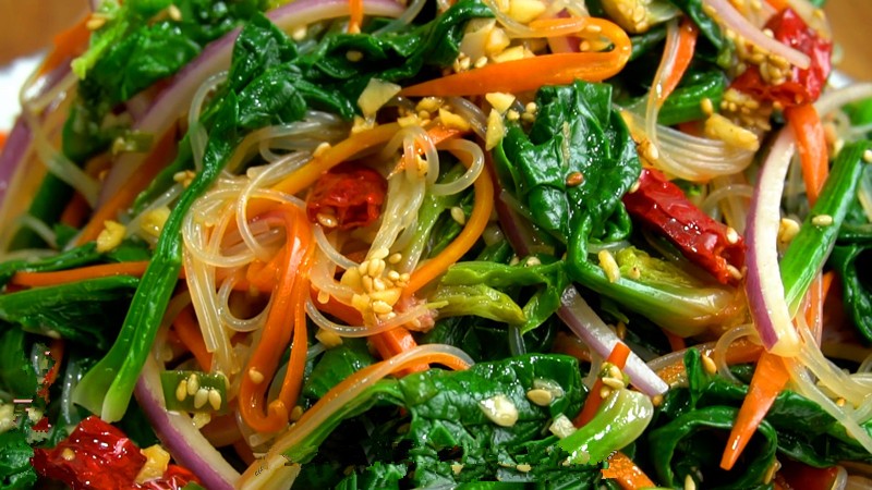 失眠一定要吃这种菜一觉睡到天亮,失眠就怕这菜每天吃一盘安神无梦