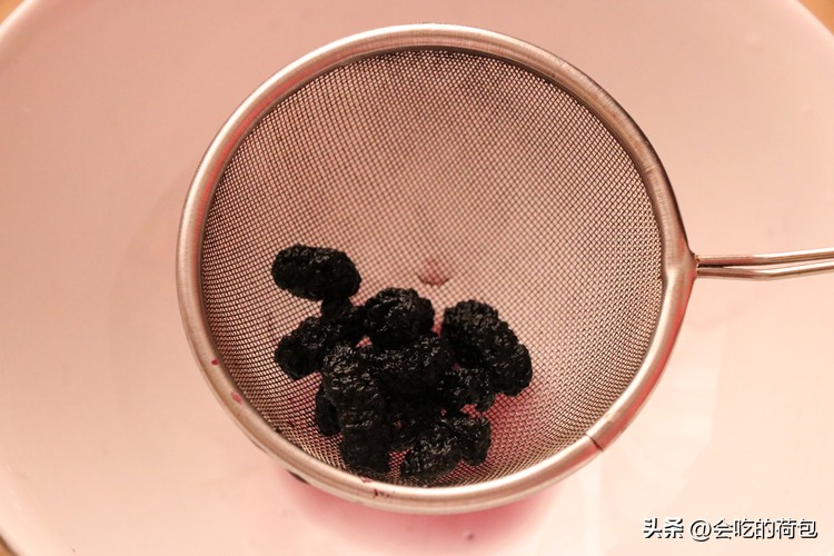 清明时节可以吃的野果,清明前后这种水果千万不要吃