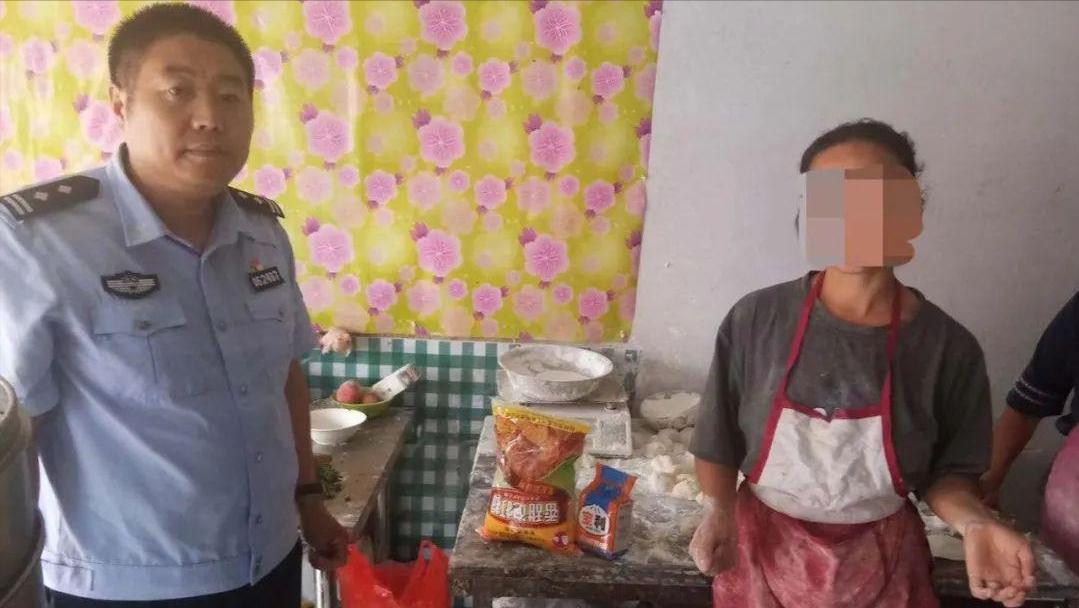 警惕小摊贩卖的铝包子,如何辨别早餐店包子质量