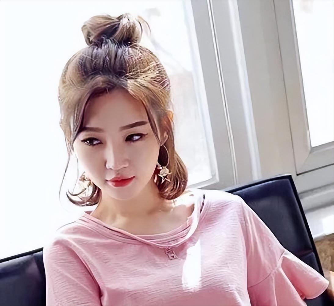 齐腰长发发型扎法日常,长发拍身份证发型怎么扎