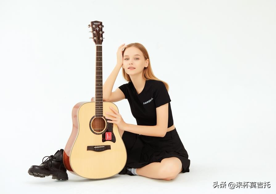 新手吉他怎么选？500-1000元初学者吉他选购指南与性价比推荐！