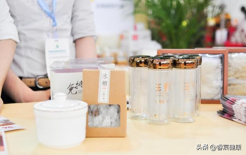 买保健品的为什么都是老人,买中老年人的保健品