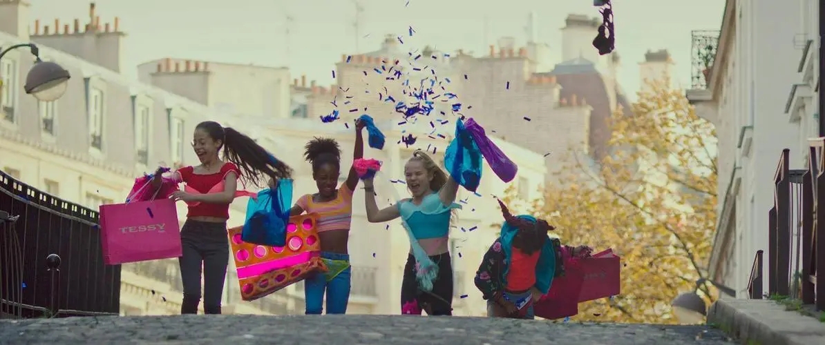 《巴黎的孩子》：经历战争的残酷，看战后孩子对和平的渴望