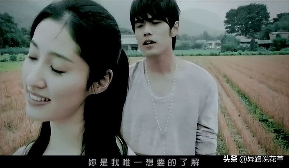 七里香：七里香歌好听，名字也很美，花语动人，花朵更“惊艳”