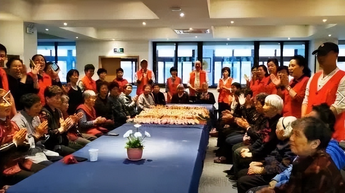 温金燕3D“莲画”展开幕,达照法师给予高度评价!见者有福了