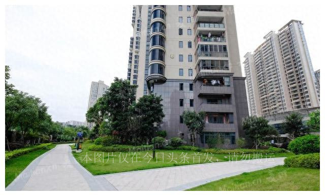 福州后花园：五四北桥头堡位置，琴亭湖畔小区值得购买吗？