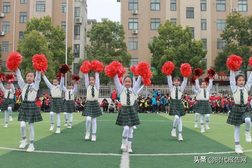 校园足球活力飞扬,校园足球童心飞扬