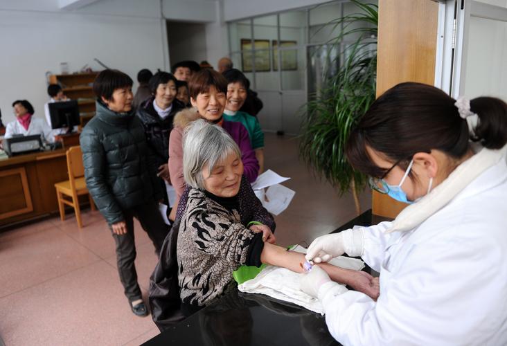 脑出血睡觉前有哪些征兆,脑出血前征兆马上就医来得及吗