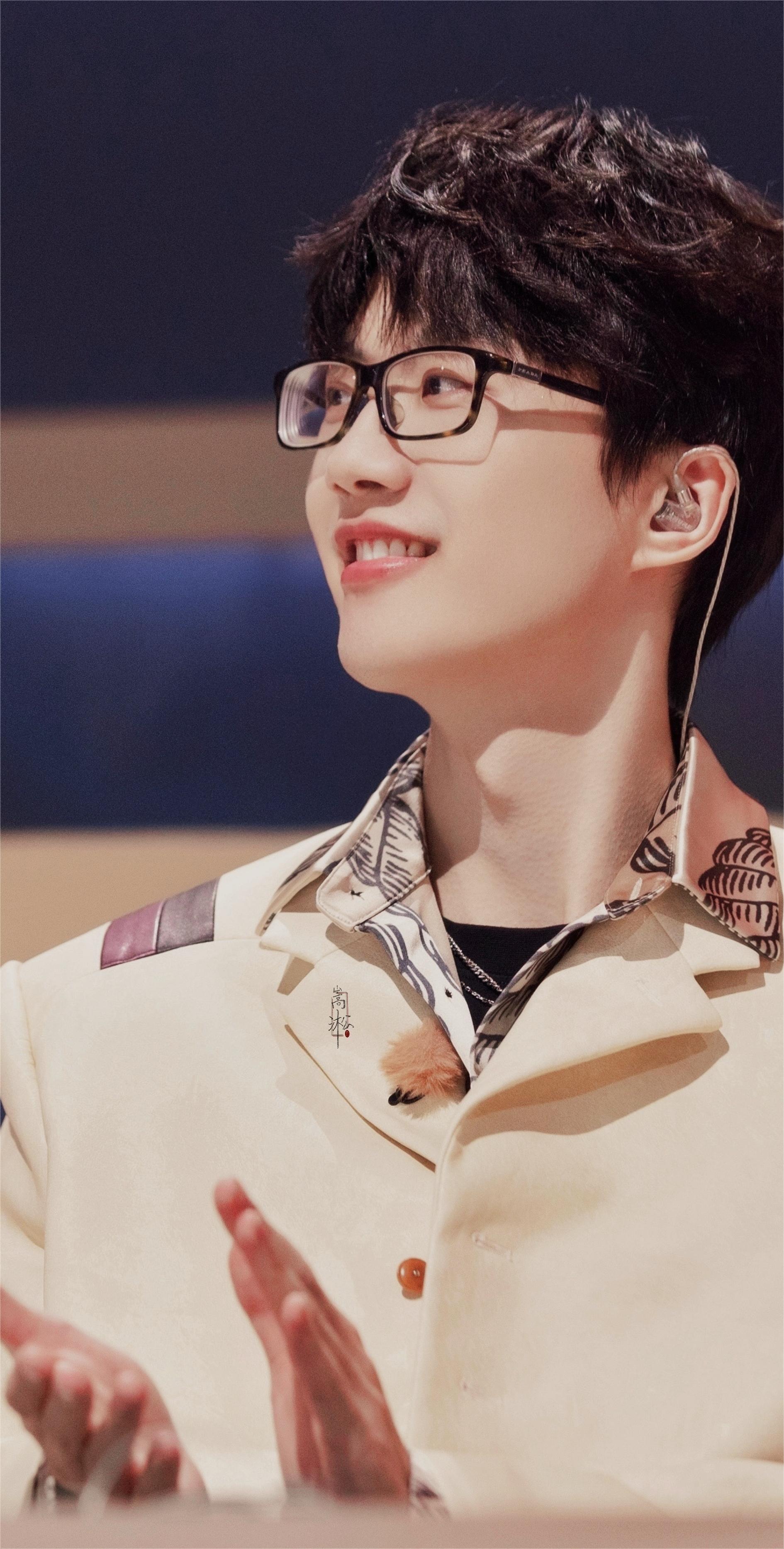 湖南卫视跨年晚会2024有许嵩吗,许嵩湖南跨年演唱会开场介绍