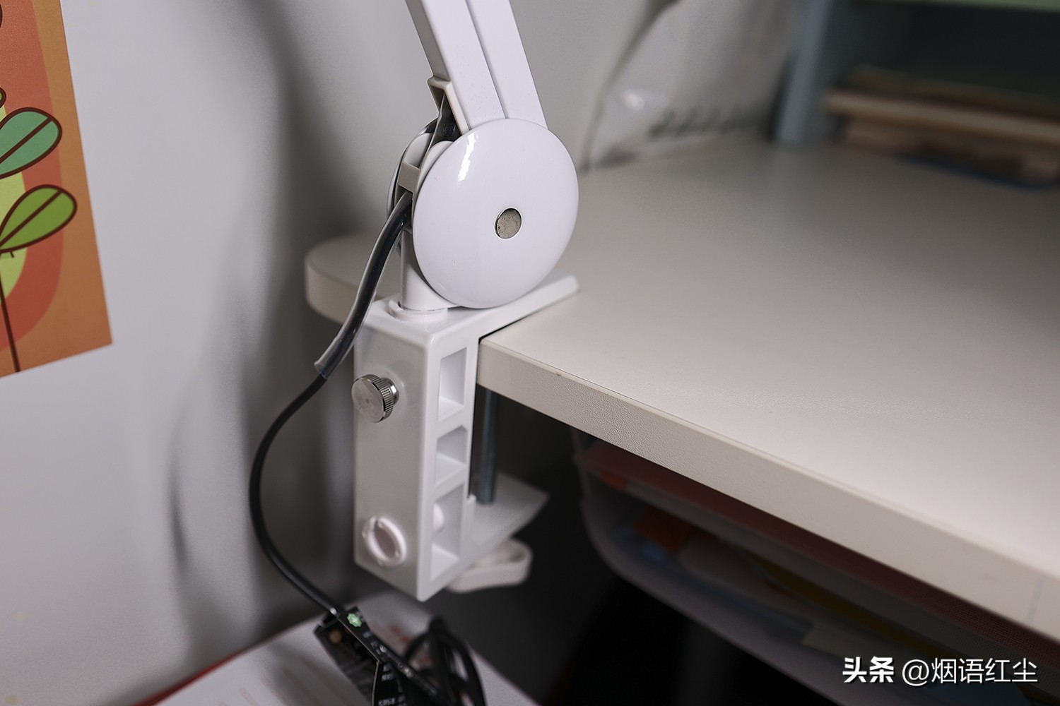 爱德华医生红光护眼台灯的作用,爱德华NIR红光护眼台灯