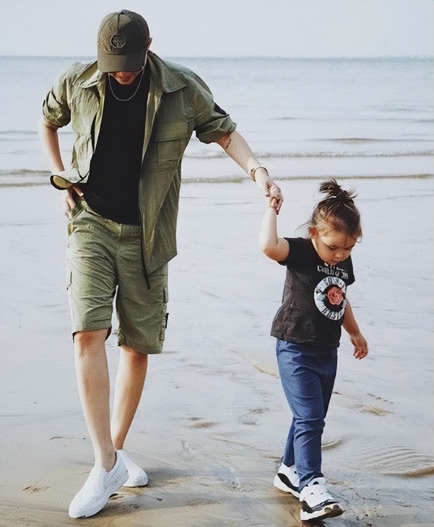 女子重金生混血宝宝,女人花50万生混血宝宝完整版