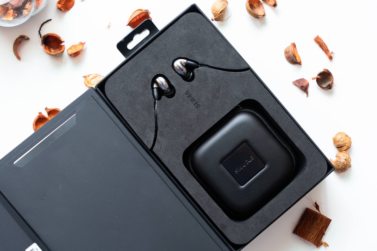 舒尔se846哪款耳机要好一点,舒尔se846真无线蓝牙耳机