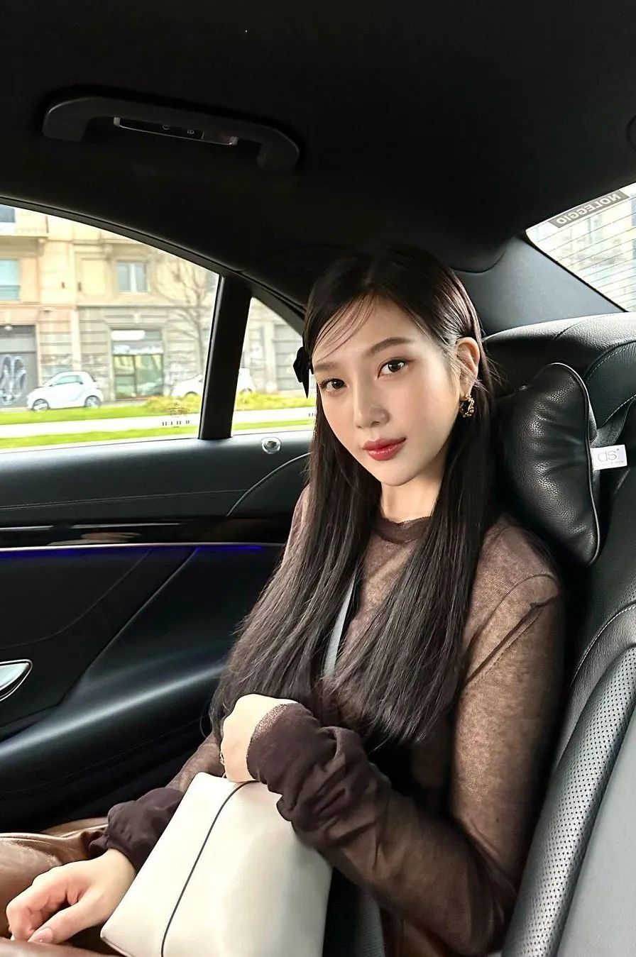 jennie最新编发,jennie同款彩带编发教程