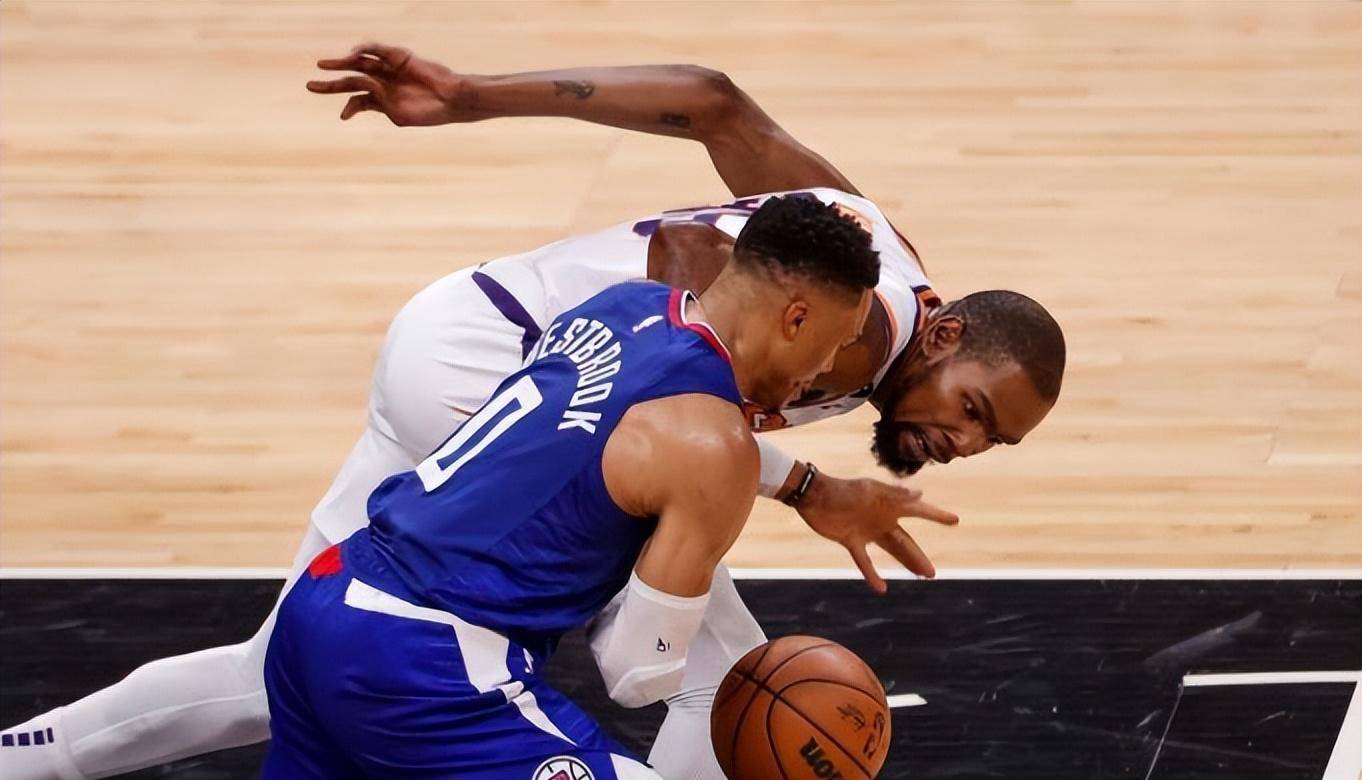 教你五招最实用的传球,假传球慢动作