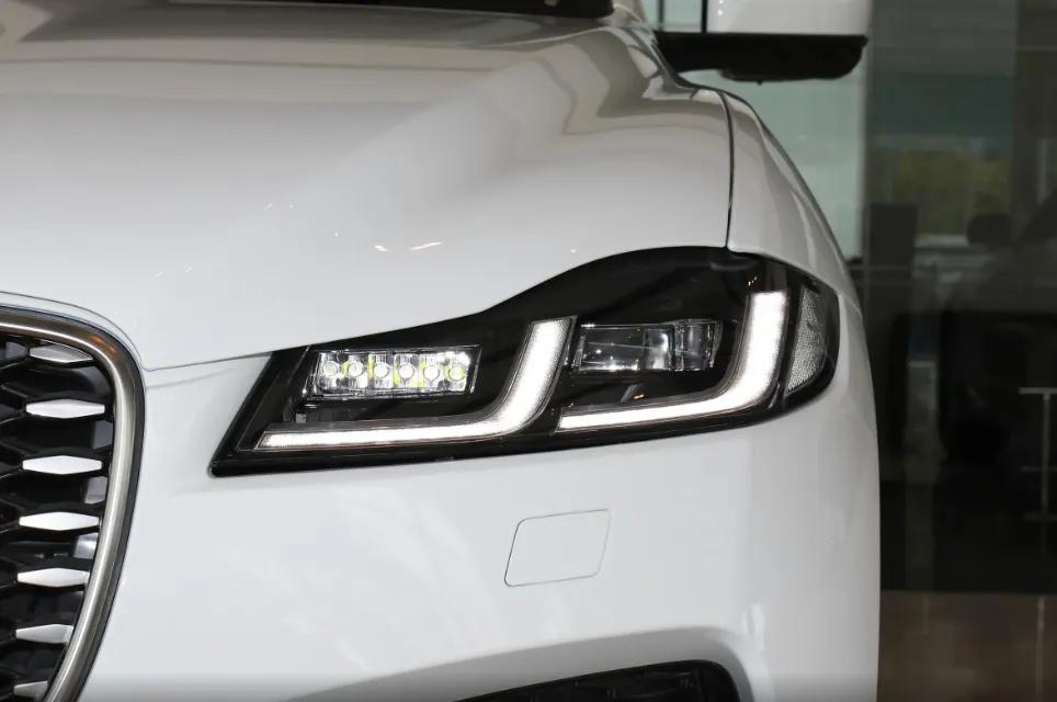 捷豹f-pace自驾感受,新款捷豹f-pace街拍霸气