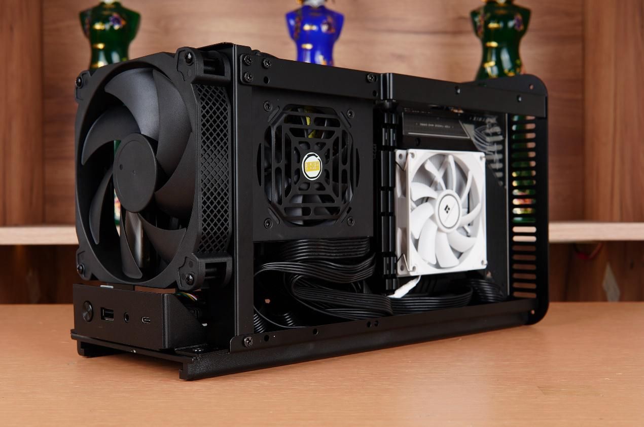 乔思伯v11主机配置推荐,乔思伯v11和v8机箱