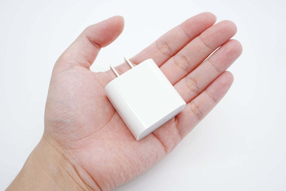 苹果原装20w快充一个小时充电50%,苹果原装快充20w充14pm要充多久