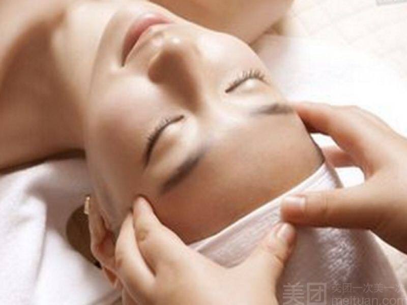 长沙美容美甲培训学校哪家好,长沙化妆美容学校价格