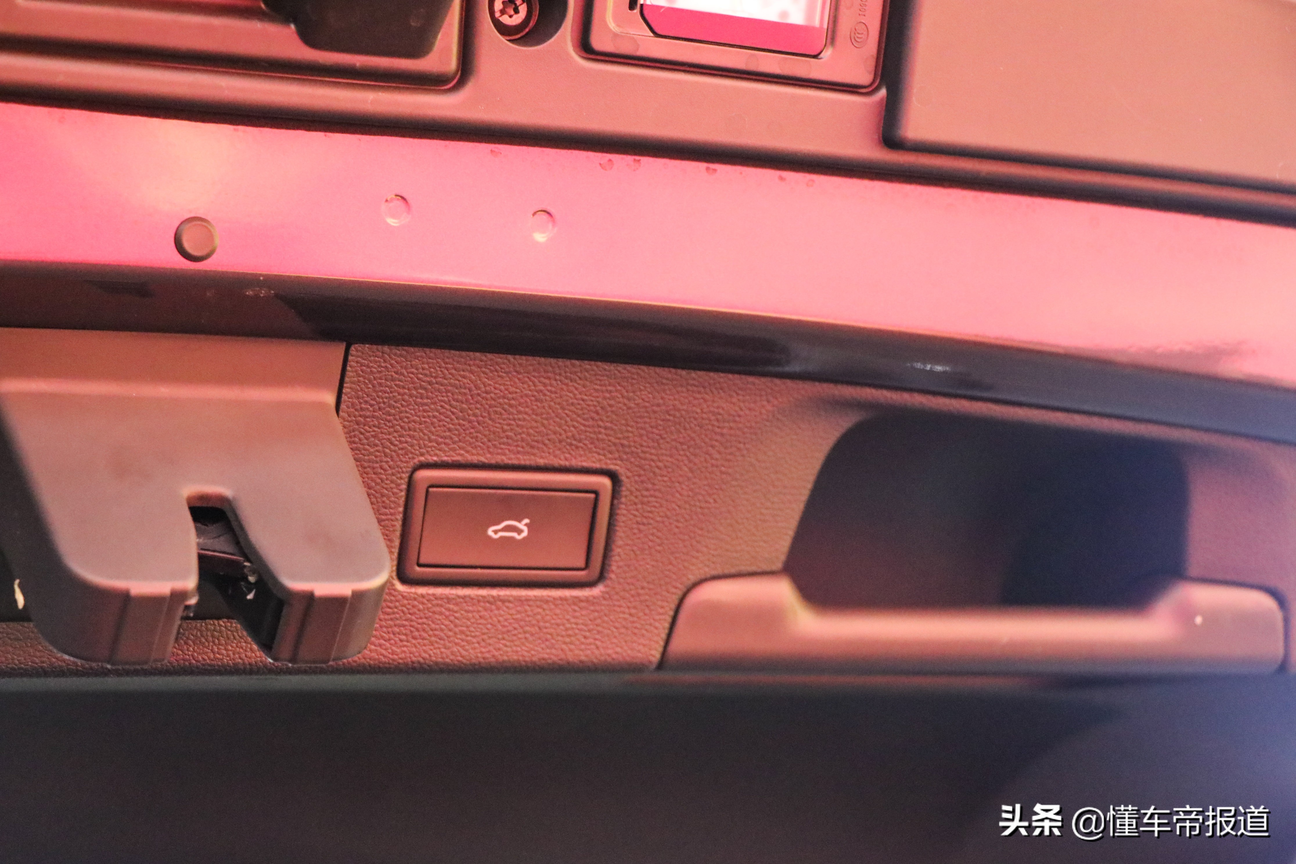 大众cc新款曝光,cc凌渡掀背式