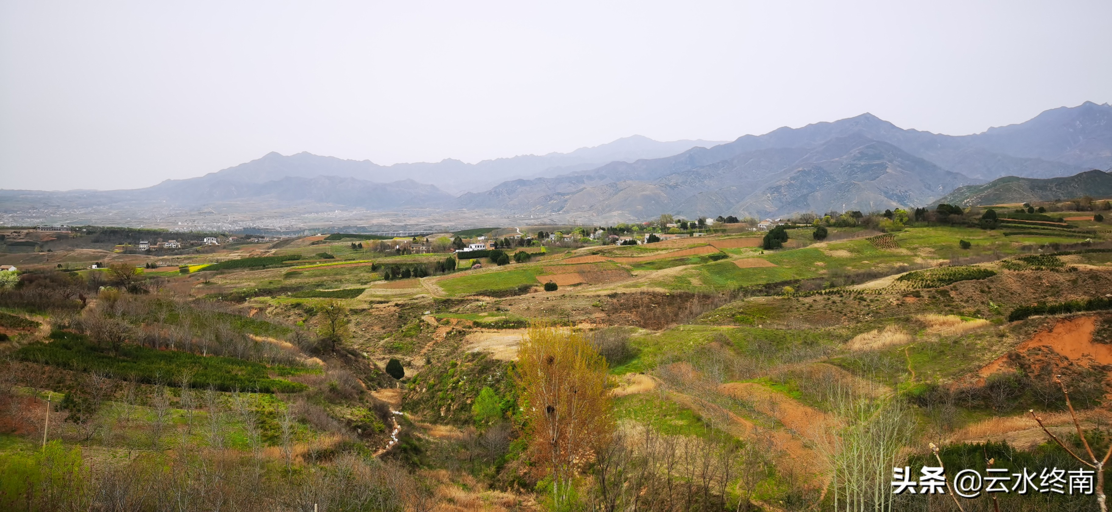 野逛桐花沟，我想欺骗一个老汉却被识破，不料却发现了一个峪口