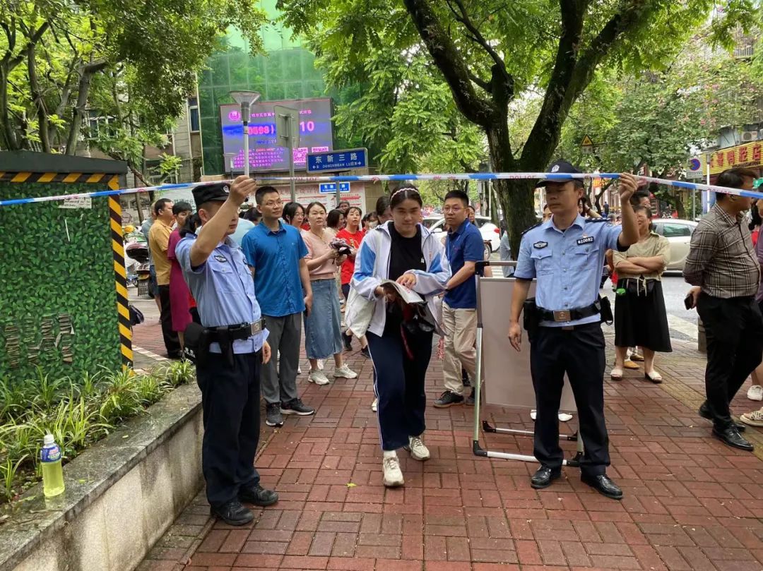 加油吧青年直击高考现场,加油吧少年2020高考直击