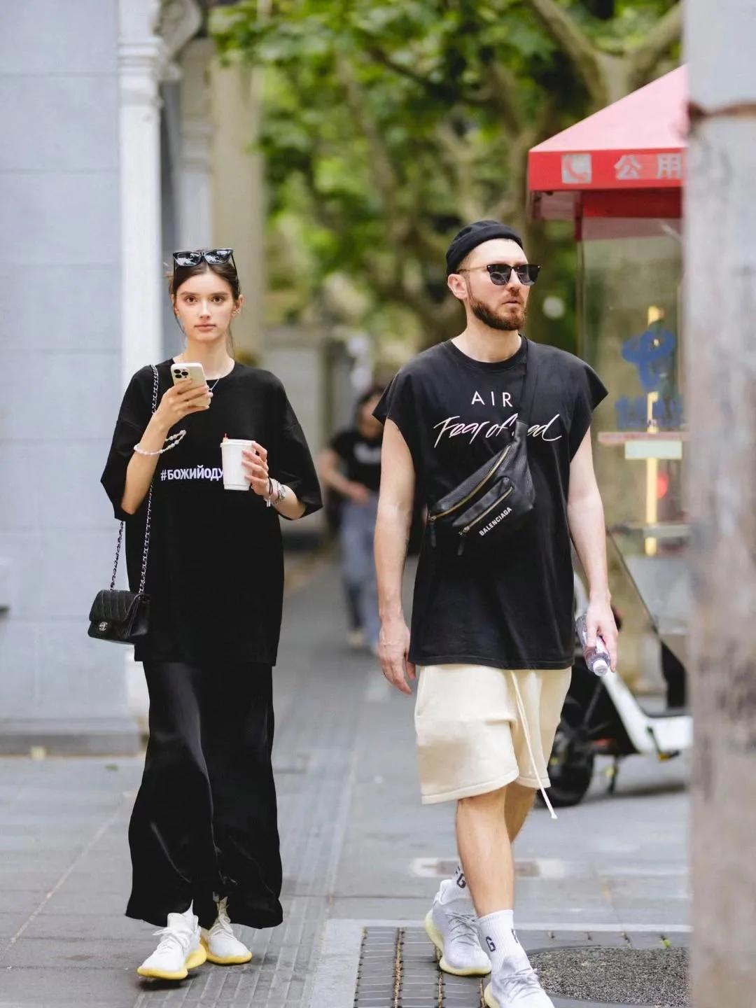 上海街拍穿搭最新,上海时尚老人街拍