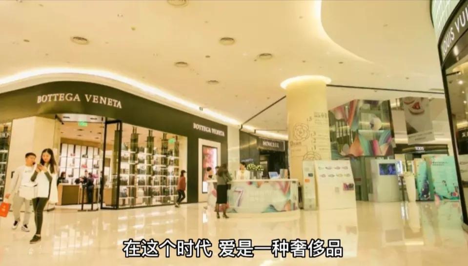 自爱沉稳而后爱人的下一句是什么,爱的最高境界是自爱然后才爱人