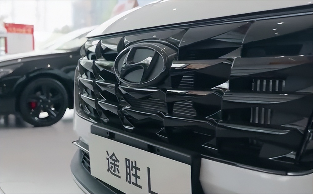 第五代途胜l8at落地价格多少,第五代途胜8at落地价