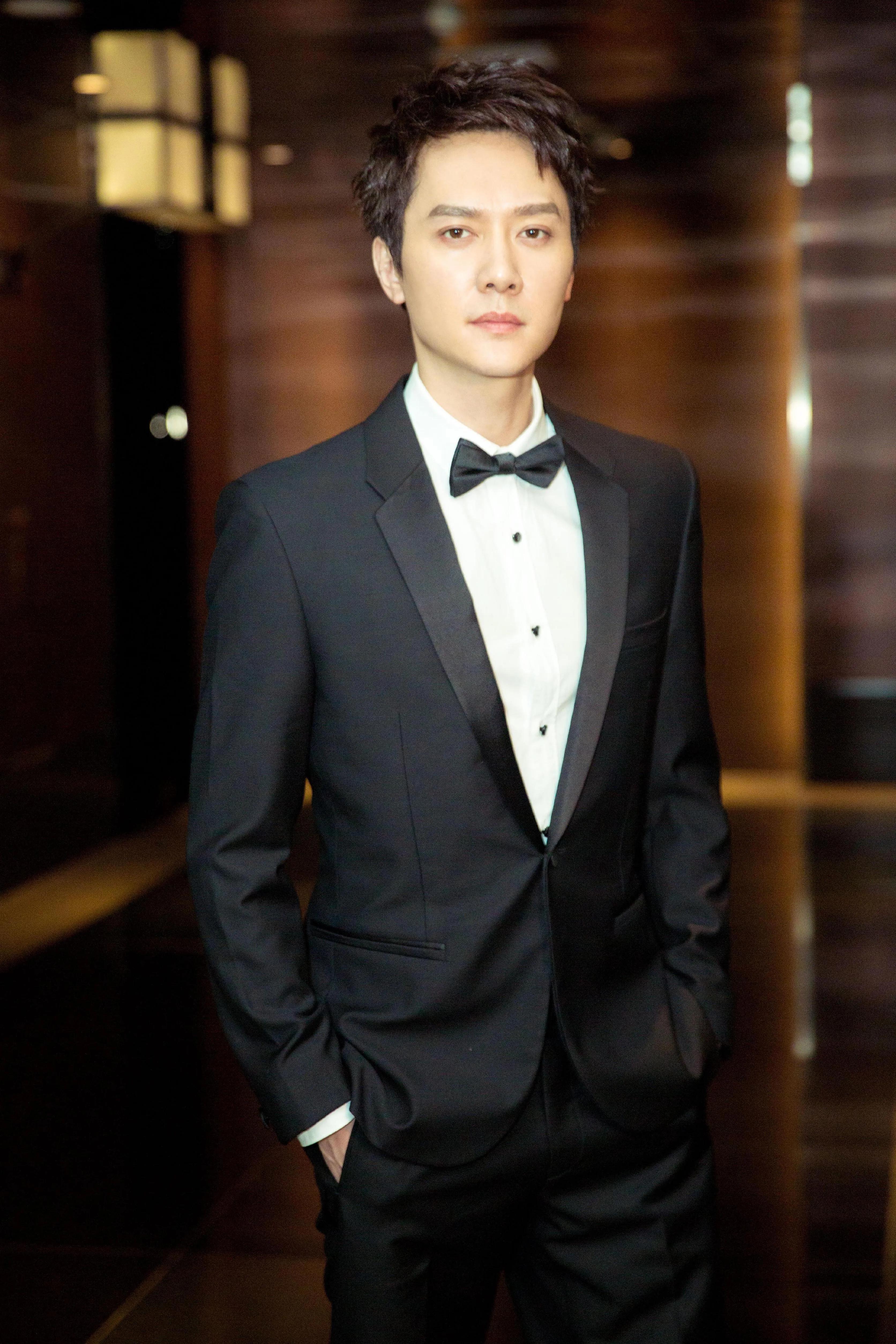 倪妮和井柏然哪一年分手的,倪妮先跟冯绍峰还是井柏然